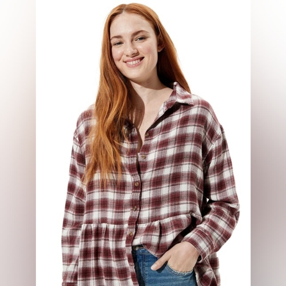 American Eagle Oversized Plaid Peplem Button Down Shirt